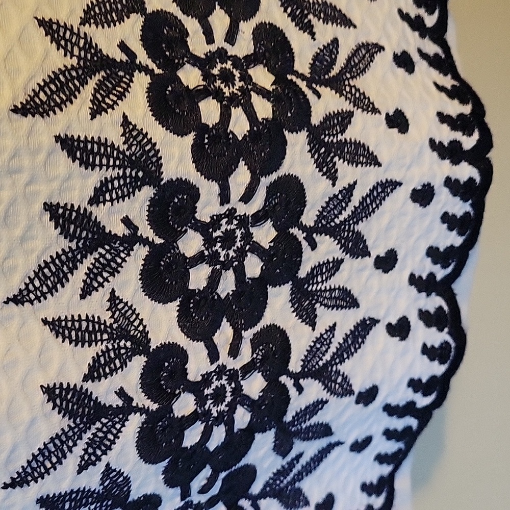 Kate Spade White and Black Midi Dress - Picture 5 of 9